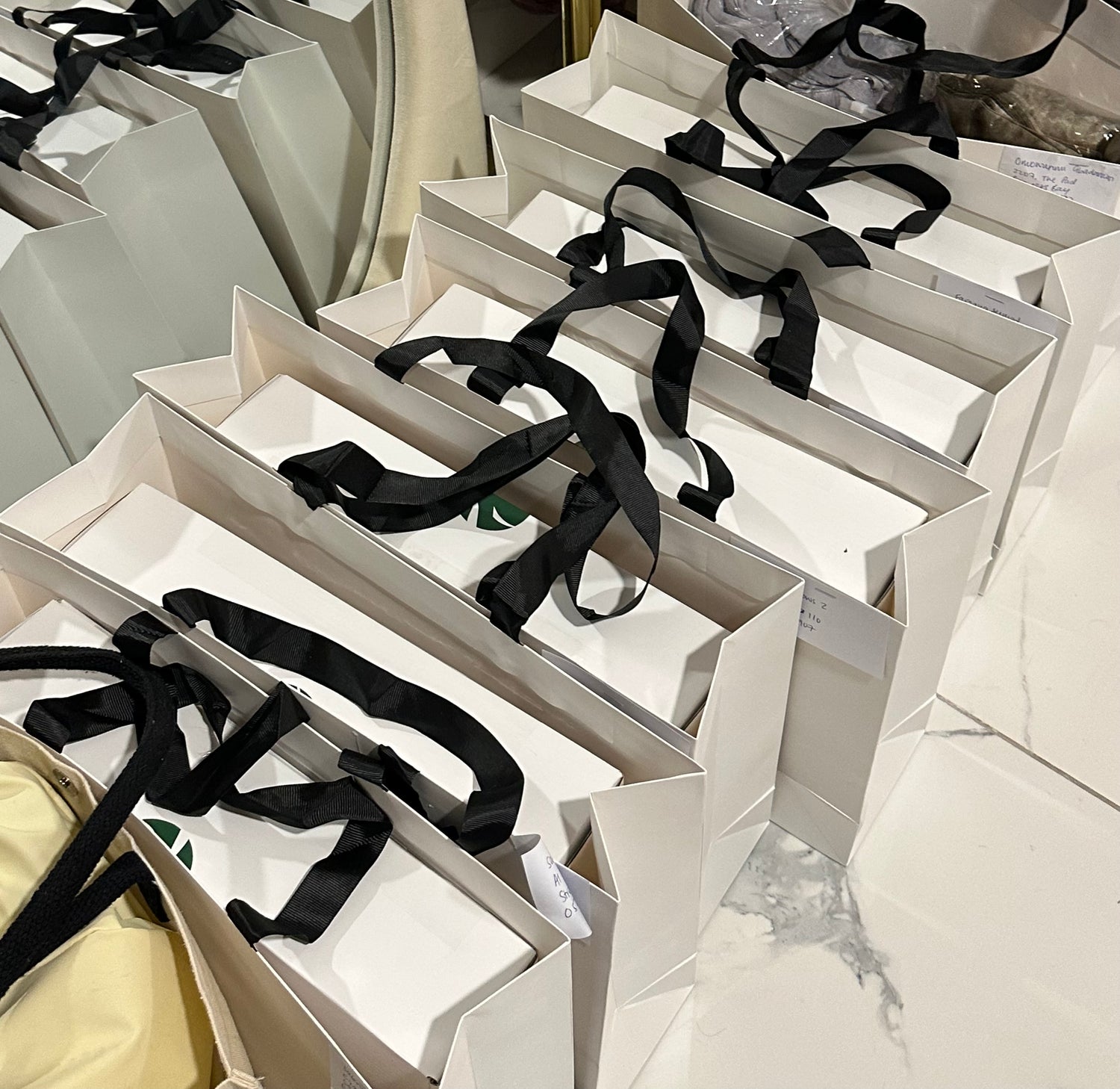 Nov 25 - UK Sample Sale