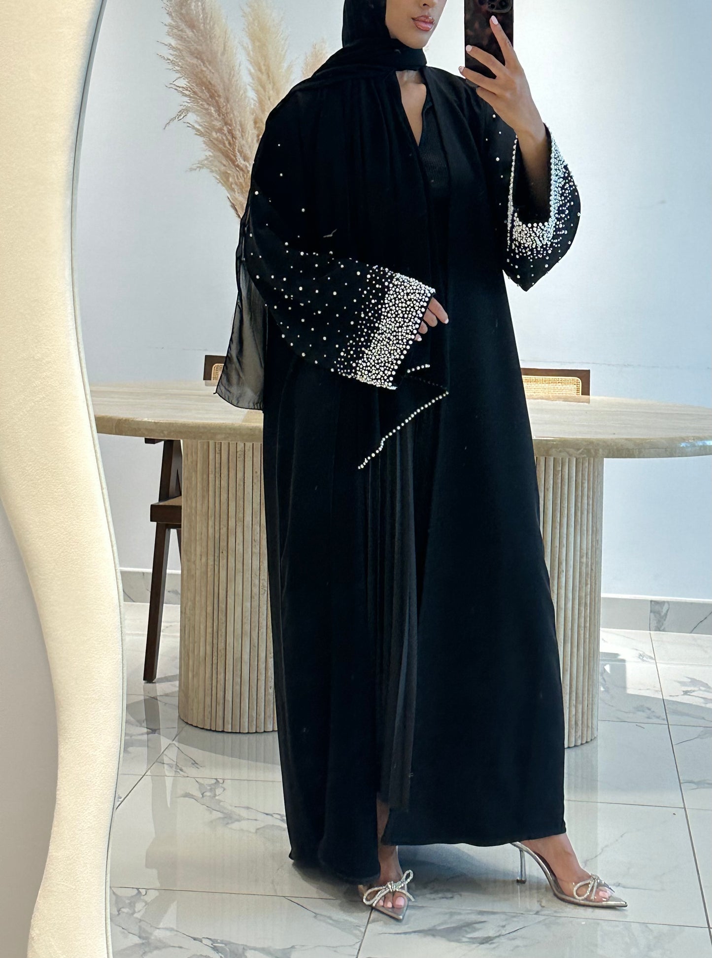 Pre-Order Alaïa Pearl Abaya - Black