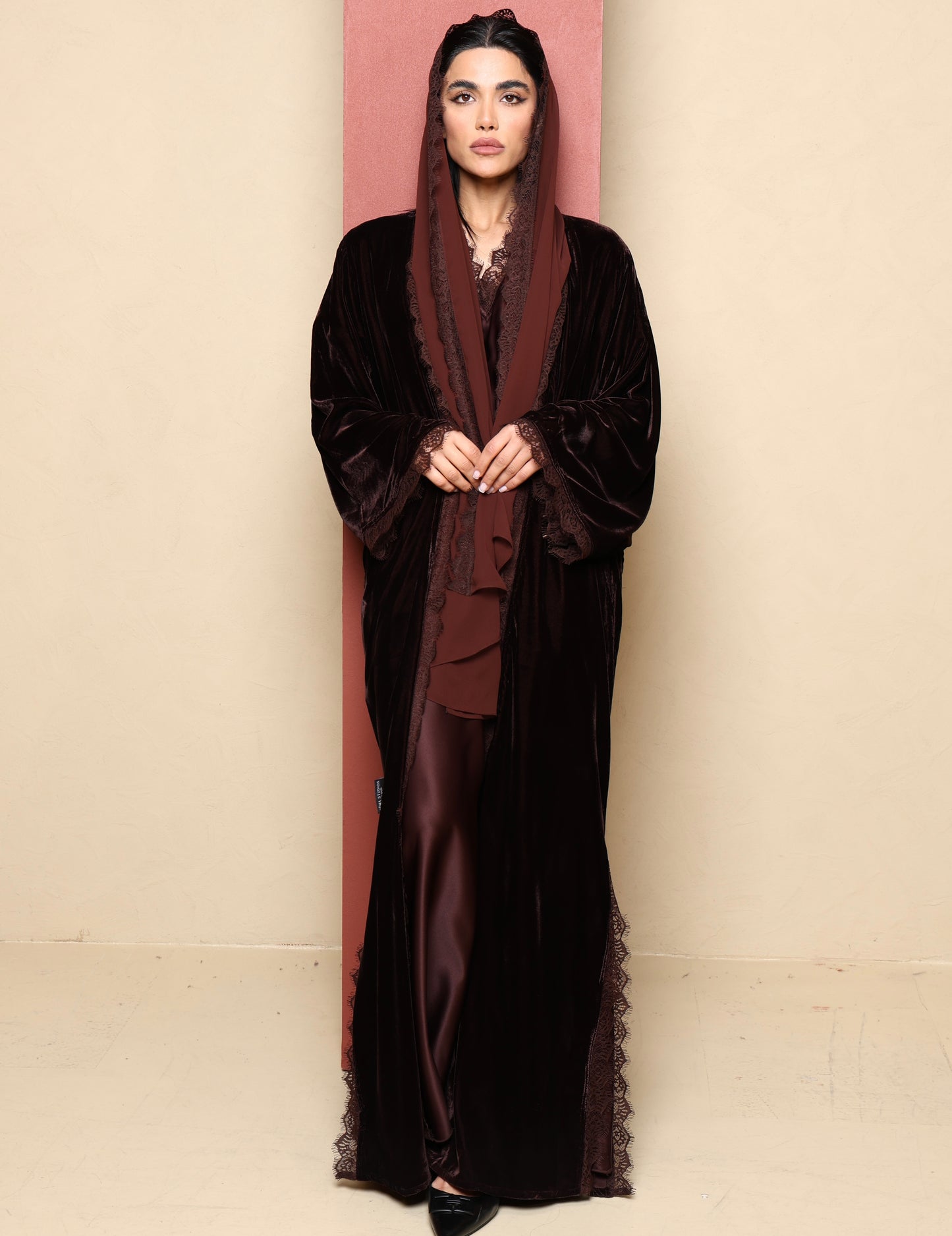 Inayah Velvet Lace Abaya Set - Cocoa
