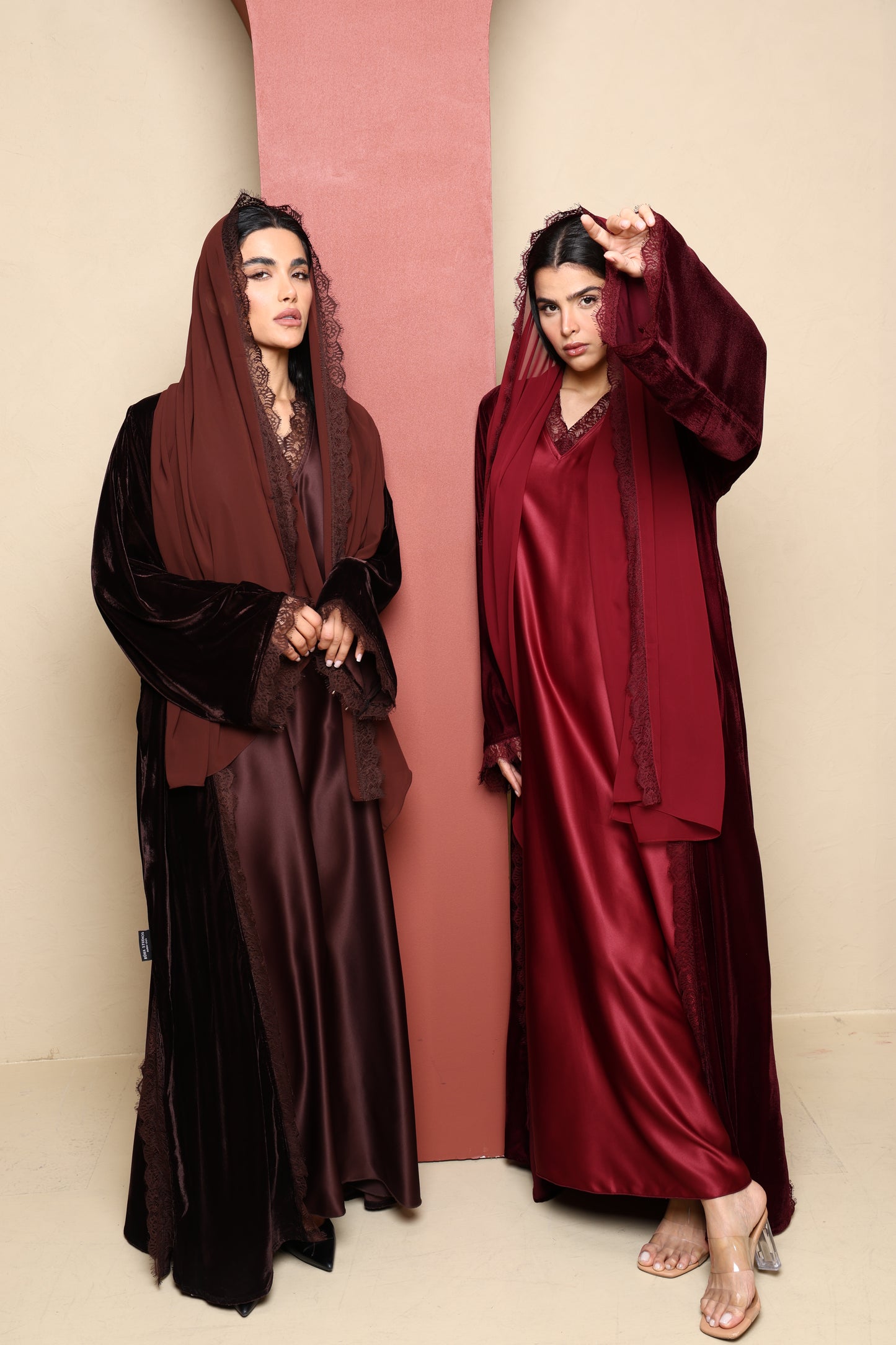 Inayah Velvet Lace Abaya Set - Cocoa