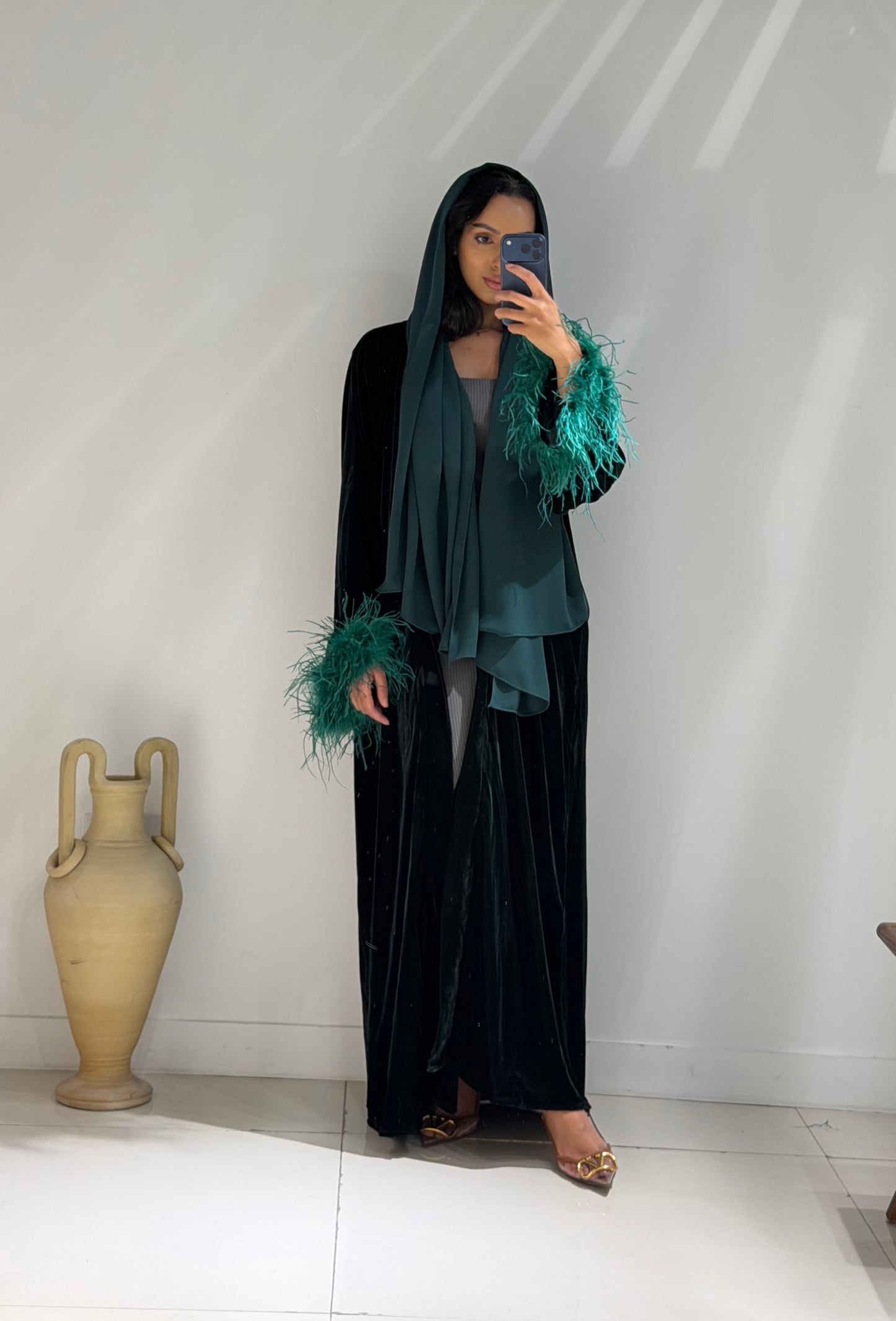 Asmaa Velvet Feather Abaya - Jade