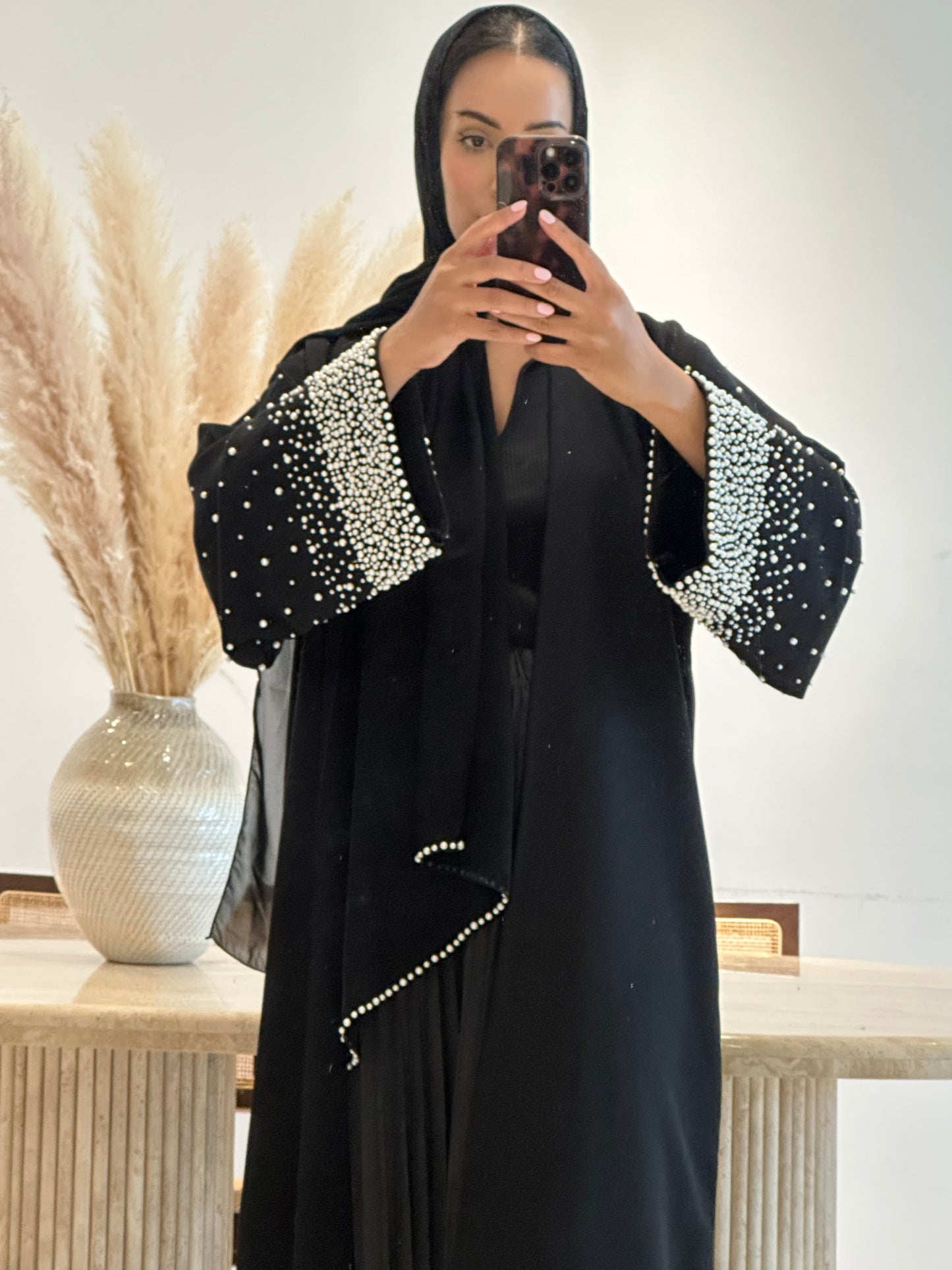 Pre-Order Alaïa Pearl Abaya - Black